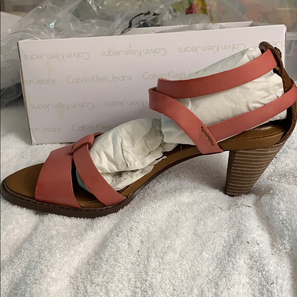 Fun comfortable pink leather sandals
